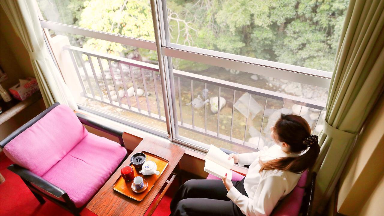Hotel Yugashima Tatsuta à Izu  Extérieur photo
