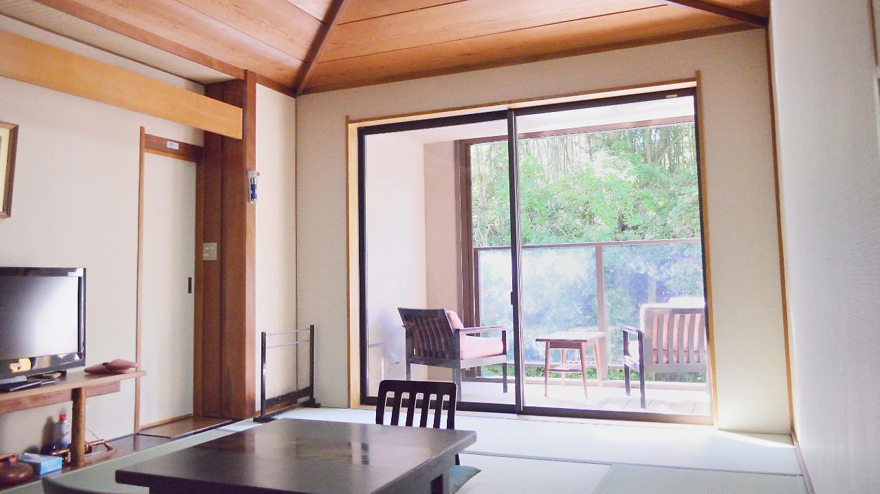 Hotel Yugashima Tatsuta à Izu  Extérieur photo
