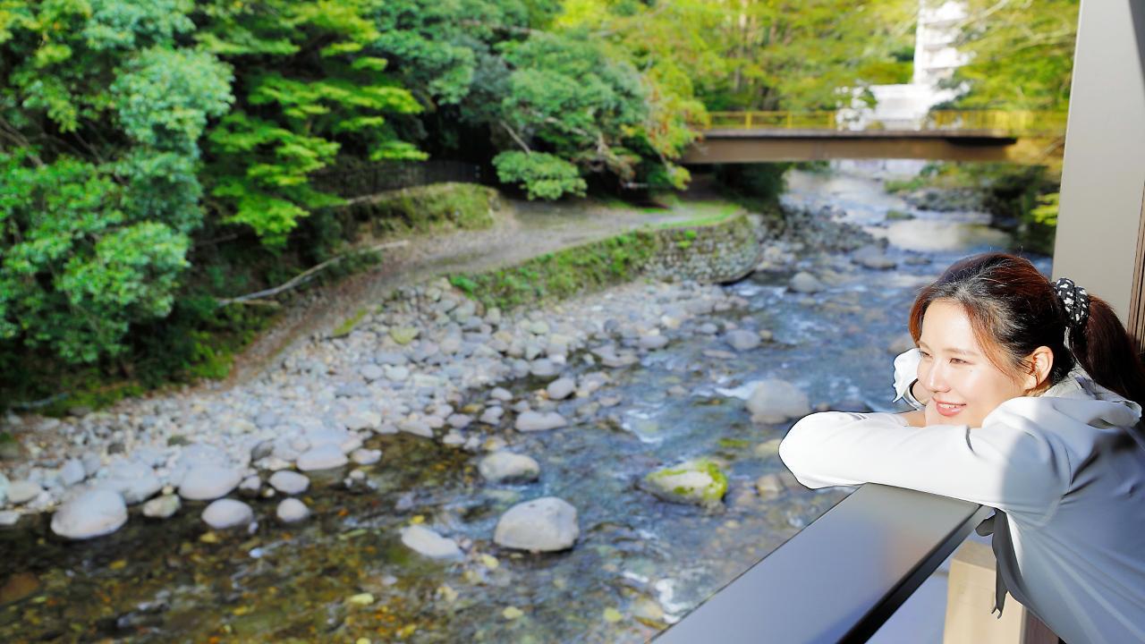 Hotel Yugashima Tatsuta à Izu  Extérieur photo