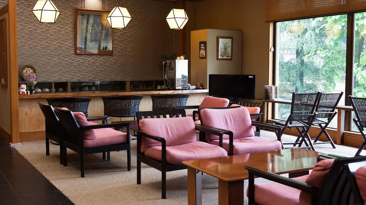 Hotel Yugashima Tatsuta à Izu  Extérieur photo