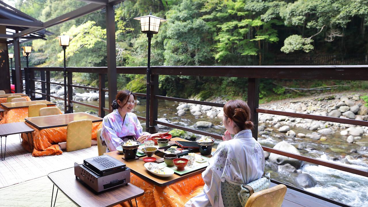 Hotel Yugashima Tatsuta à Izu  Extérieur photo